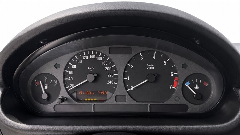 1996 BMW Z3 - Photo 10 - Edmonton, AB T5G 3E5