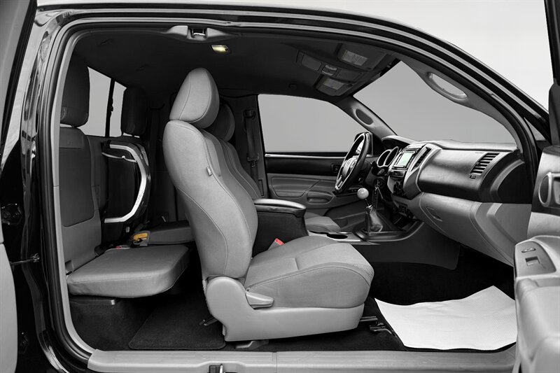 2014 Toyota Tacoma PreRunner V6 - Photo 30 - Edmonton, AB T6B 0B7