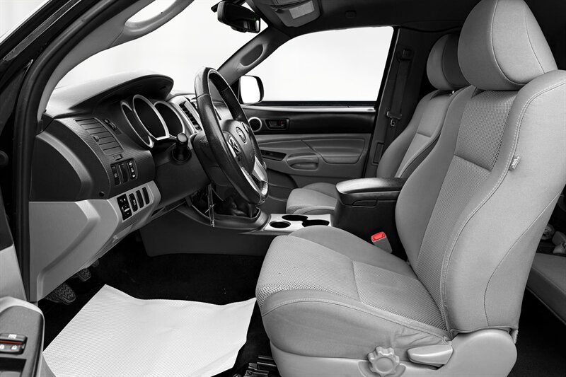 2014 Toyota Tacoma PreRunner V6 - Photo 27 - Edmonton, AB T6B 0B7