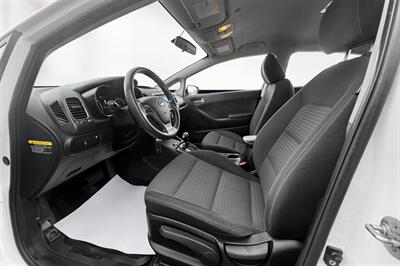2017 Kia Forte LX   - Photo 13 - Edmonton, AB T6B 0B7