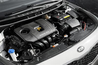 2017 Kia Forte LX   - Photo 12 - Edmonton, AB T6B 0B7