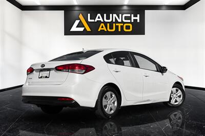 2017 Kia Forte LX   - Photo 7 - Edmonton, AB T6B 0B7