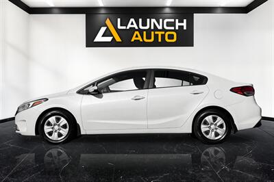 2017 Kia Forte LX   - Photo 2 - Edmonton, AB T6B 0B7