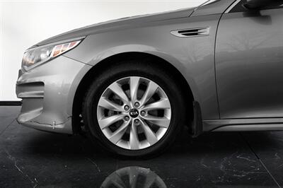 2016 Kia Optima LX   - Photo 2 - Edmonton, AB T5G 3E5