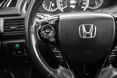 2017 Honda Accord Touring   - Photo 10 - Edmonton, AB T5G 3E5