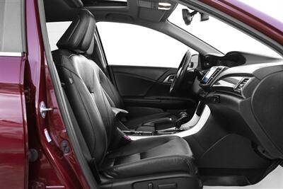 2017 Honda Accord Touring   - Photo 23 - Edmonton, AB T5G 3E5