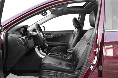 2017 Honda Accord Touring   - Photo 6 - Edmonton, AB T5G 3E5