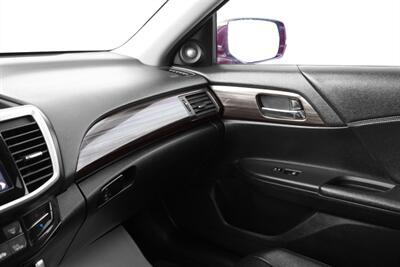 2017 Honda Accord Touring   - Photo 17 - Edmonton, AB T5G 3E5