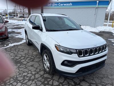 2023 Jeep Compass Altitude   - Photo 6 - Marion, OH 43302