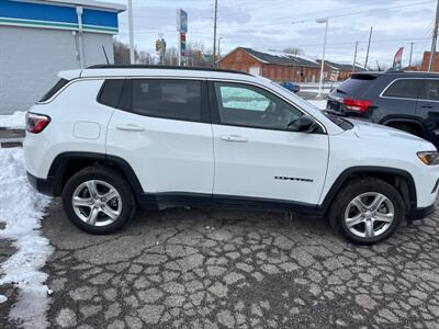 2023 Jeep Compass Altitude   - Photo 5 - Marion, OH 43302