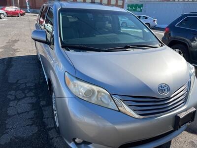 2015 Toyota Sienna XLE   - Photo 7 - Marion, OH 43302