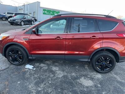 2014 Ford Escape SE   - Photo 2 - Marion, OH 43302