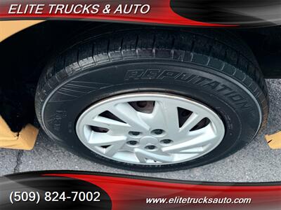 2002 Pontiac Sunfire SE   - Photo 21 - Spokane, WA 99212