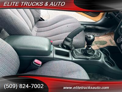 2002 Pontiac Sunfire SE   - Photo 16 - Spokane, WA 99212