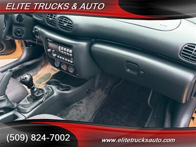 2002 Pontiac Sunfire SE   - Photo 15 - Spokane, WA 99212