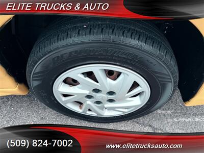 2002 Pontiac Sunfire SE   - Photo 19 - Spokane, WA 99212