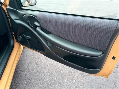 2002 Pontiac Sunfire SE   - Photo 18 - Spokane, WA 99212