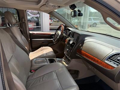 2013 Chrysler Town & Country Limited   - Photo 17 - Spokane, WA 99212
