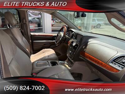 2013 Chrysler Town & Country Limited   - Photo 17 - Spokane, WA 99212