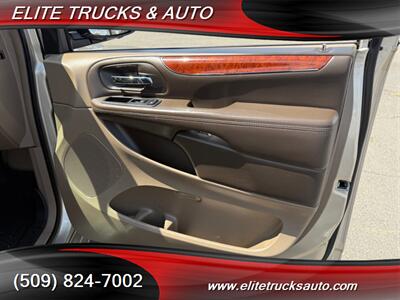 2013 Chrysler Town & Country Limited   - Photo 23 - Spokane, WA 99212