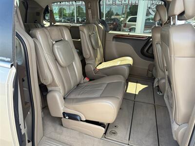 2013 Chrysler Town & Country Limited   - Photo 15 - Spokane, WA 99212
