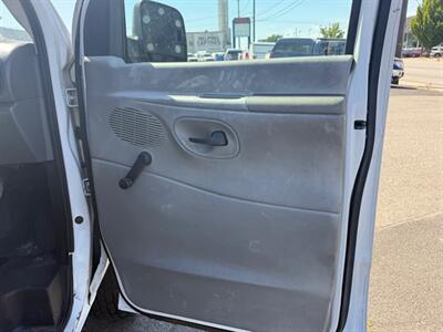 2003 Ford E-350 SD   - Photo 17 - Spokane, WA 99212
