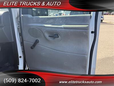 2003 Ford E-350 SD   - Photo 17 - Spokane, WA 99212
