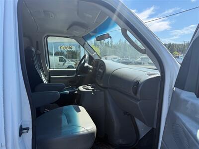 2003 Ford E-350 SD   - Photo 15 - Spokane, WA 99212