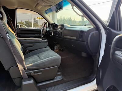 2008 GMC Sierra 2500 SLE1 - Photo 15 - Spokane, WA 99212