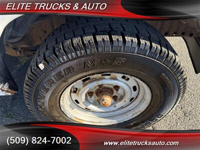 2002 Ford E-Series Chassis E-150   - Photo 15 - Spokane, WA 99212