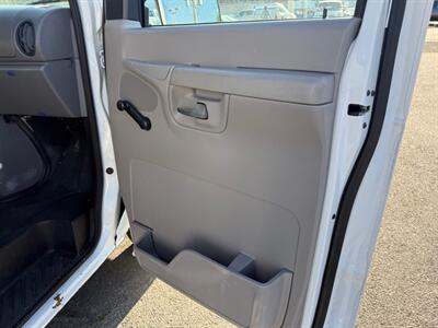 2002 Ford E-Series Chassis E-150   - Photo 14 - Spokane, WA 99212