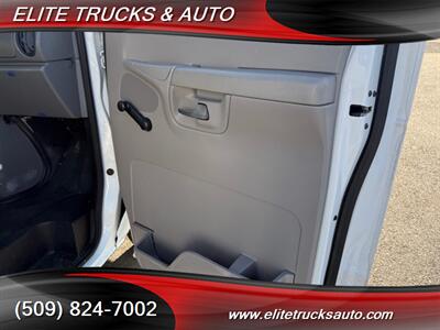 2002 Ford E-Series Chassis E-150   - Photo 14 - Spokane, WA 99212
