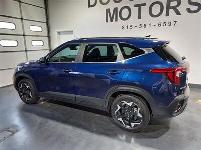 2024 Kia Seltos EX  AWD - Photo 8 - Rochelle, IL 61068
