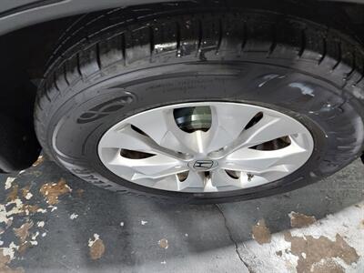 2013 Honda CR-V EX  AWD - Photo 27 - Rochelle, IL 61068