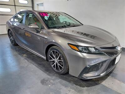 2023 Toyota Camry Hybrid SE   - Photo 7 - Rochelle, IL 61068