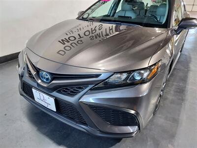 2023 Toyota Camry Hybrid SE   - Photo 5 - Rochelle, IL 61068