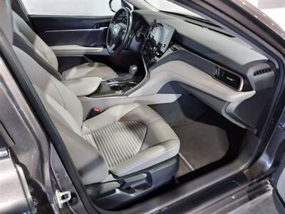 2023 Toyota Camry Hybrid SE   - Photo 12 - Rochelle, IL 61068