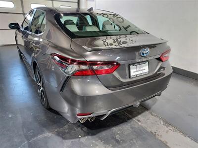 2023 Toyota Camry Hybrid SE   - Photo 6 - Rochelle, IL 61068