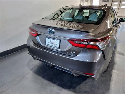 2023 Toyota Camry Hybrid SE   - Photo 8 - Rochelle, IL 61068