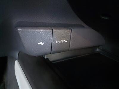 2023 Toyota Camry Hybrid SE   - Photo 17 - Rochelle, IL 61068