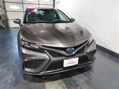 2023 Toyota Camry Hybrid SE   - Photo 10 - Rochelle, IL 61068