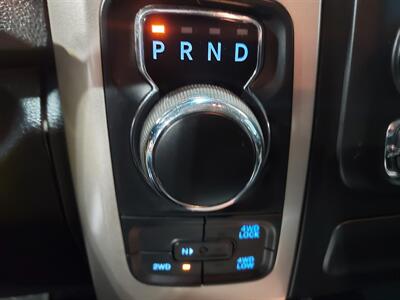 2015 RAM 1500 SLT  OUTDOORSMAN - Photo 23 - Rochelle, IL 61068