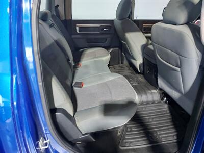 2015 RAM 1500 SLT  OUTDOORSMAN - Photo 16 - Rochelle, IL 61068