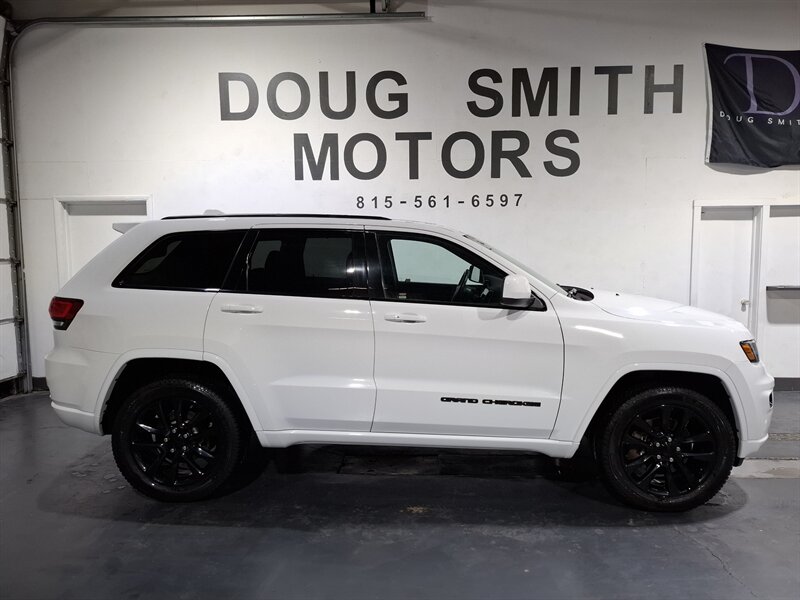 2021 Jeep Grand Cherokee Laredo X  4X4 V6 - Photo 1 - Rochelle, IL 61068