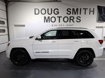 2021 Jeep Grand Cherokee Laredo X 4X4 V6 - Photo 2 - Rochelle, IL 61068