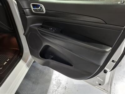 2021 Jeep Grand Cherokee Laredo X 4X4 V6 - Photo 22 - Rochelle, IL 61068
