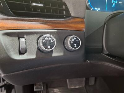 2016 Cadillac Escalade ESV Luxury Collection SUV 4X4 - Photo 18 - Rochelle, IL 61068