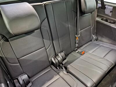 2018 Chevrolet Suburban LT  5.3 v8 4x4 - Photo 17 - Rochelle, IL 61068