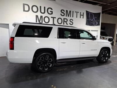 2018 Chevrolet Suburban LT  5.3 v8 4x4 - Photo 7 - Rochelle, IL 61068