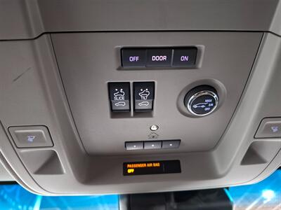 2018 Chevrolet Suburban LT  5.3 v8 4x4 - Photo 26 - Rochelle, IL 61068